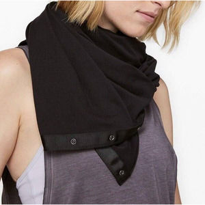 Lululemon Black Vinyasa Scarf Rulu, EEUC